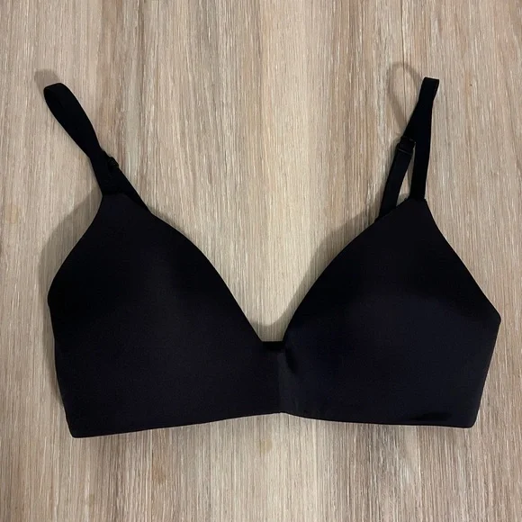 SKIMS WIRELESS LIGHTLY LINED BRA   32B - Picture 4 of 8